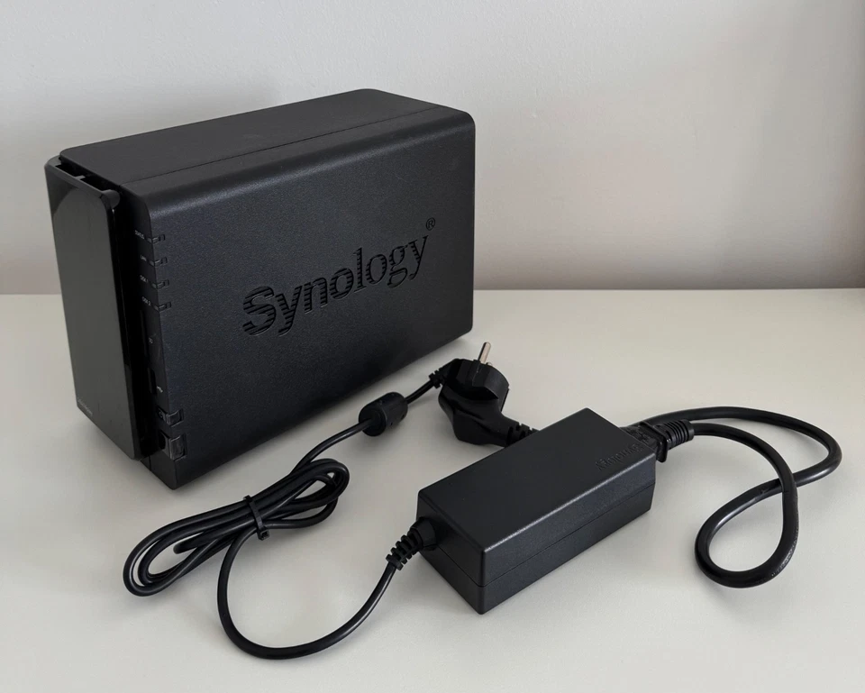SYNOLOGY DS214PLAY Intel Atom 1.6GHz Laufwerke x2 Seagate 4TB