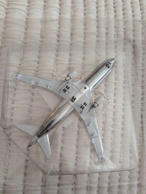 GeminiJets American Airlines McDonnell Douglas MD-11 1:400 N1765B