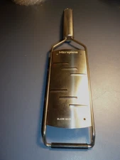 PROFESSIONAL GRATER MICROPLANE HAND HELD STAINLESS STEEL USA