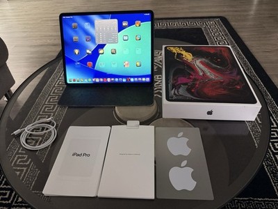 Apple iPad Pro 12.9 Zoll 3. Gen Tablet Model A1876
