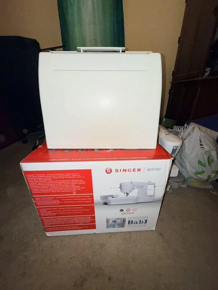 Singer SE9180 Sewing & Embroidery Machine with LOTS of EXTRAS & WARRANTY  - Image 2 of 4