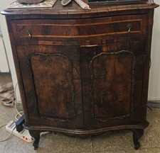 mobili antichi e antiquariato