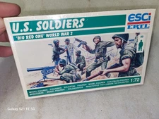 ESCI WW II US Soldier Figures in Box 1.72 P-202