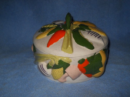 t.51..Vintage Soup Toureen/Cookie/Snack Jar Vegetable Pattern Country Kitchen  - Picture 2 of 7