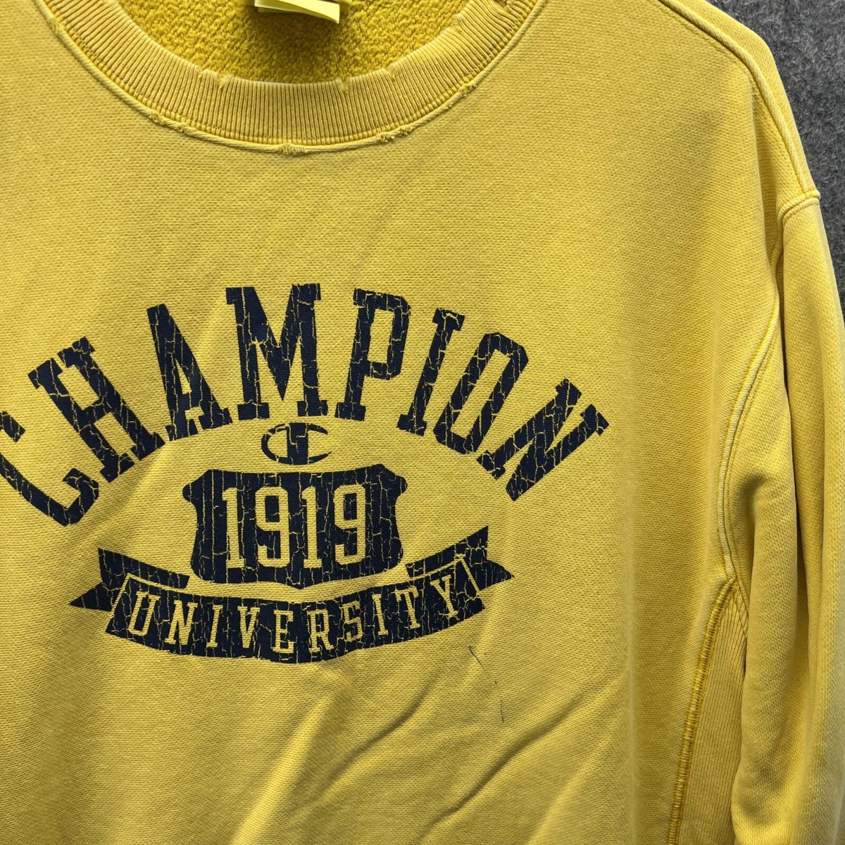 Champion Sweater Men Medium Adult Yellow Crewneck Pullover 1919