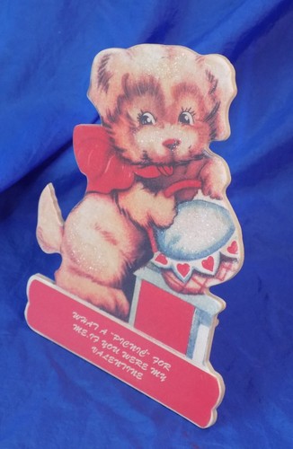 Valentines Day Retro Stand Up Card w/ Puppy Dog & Picnic Basket - Picture 3 of 3