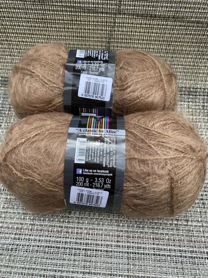 Set of 2 ALIZE Light Brown Turkish Mohair Blend Yarn 3.53 Oz /218.7 Yds 2 Skeins - Image 4 of 4