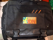 Black Nylon Padded Laptop Messenger Shoulder Bag w/ Partitions Solid Universal