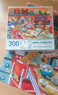BITS AND PIECES "Buster's Biscuits" JIGSAW 300 Pieces (tatty box/jigsaw perfect)