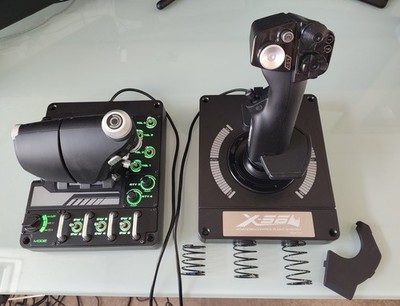 Logitech X56 H.O.T.A.S. Joystick und Gasregler für PC - Schwarz (945-000059)