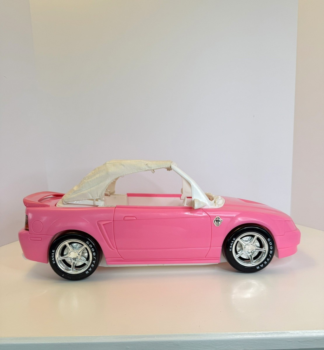 RARE 1999 Barbie Car Doll Ford Mustang Pink Convertible Cloth Top