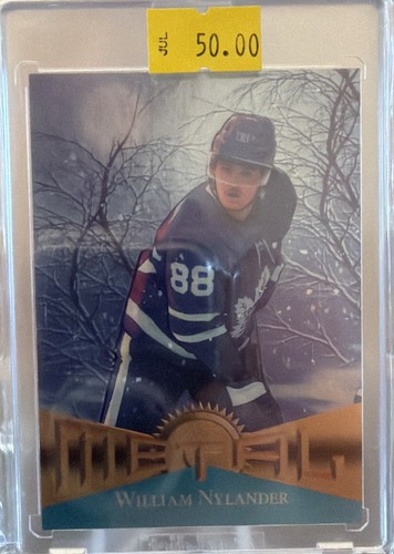 24-25 UD Metal Universe Hockey SP Retro 2013 RT-18 William Nylander retro SSP