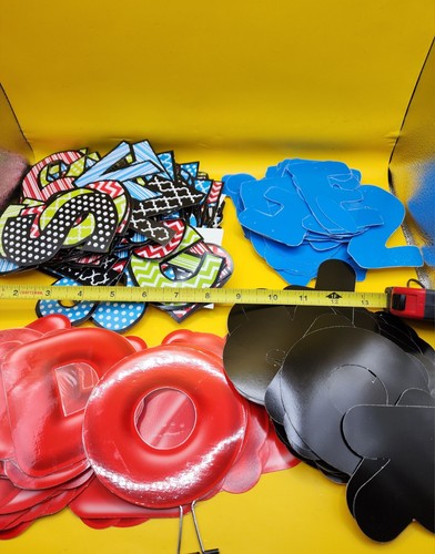 💥Hundreds of Punch Out Coated Letters Numbers Lot Children Learning School - Picture 4 of 4