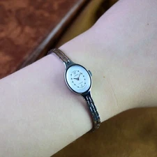 Soviet Women's Wristwatch CHAIKA Vintage Ladies Mechanical Watch Chaika