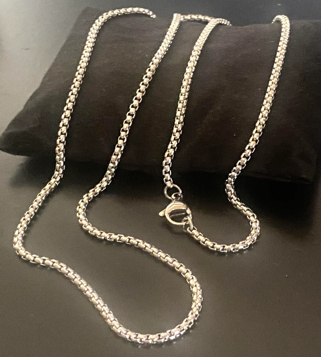 Set Gioielli In Acciaio Inox Oro: Orecchini E Collana Con Lettera Greca Pi (π) - Anallergici, Con Custodia In Flanella