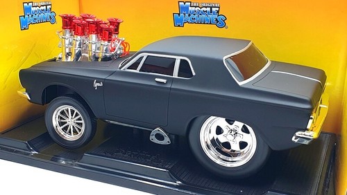 Muscle Machines 1/18 Scale Model 71166 - 1963 Plymouth Savoy - Black - Picture 2 of 5