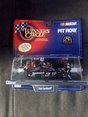 Vtg Winners Circle NASCAR Dale Earnhardt 3 Goodwrench Plus Pit Row Series 1998