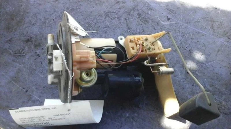 Conjunto de bomba de combustible para Toyota SIENNA 1998-2000 Foto 3 de 3