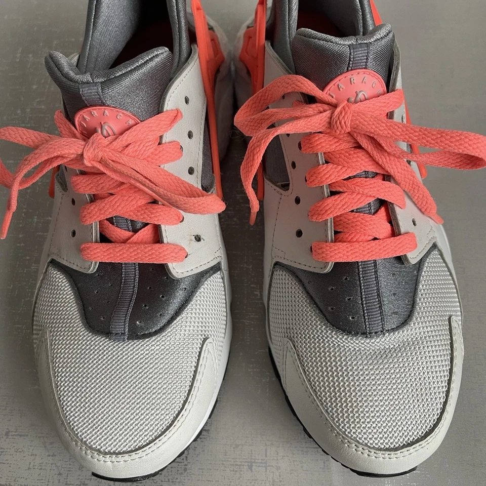 Youth’s Nike Huarache Run Sneakers Gray Orange Athletic Shoes 654280 Size 7Y - Image 4 of 4