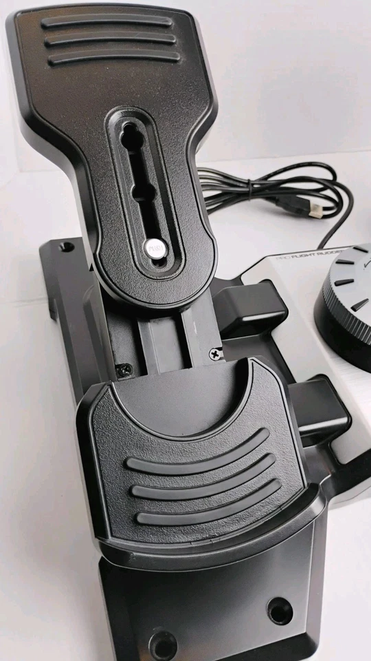 Pedales de timón de vuelo Saitek Pro y controlador de 3 palancas PZ35 simulador de vuelo Foto 4 de 4