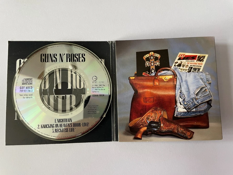 GUNS N' ROSES - NIGHTRAIN - 1989 3 INCH CD SINGLE 3 Tracks  1 live. - Image 4 of 4