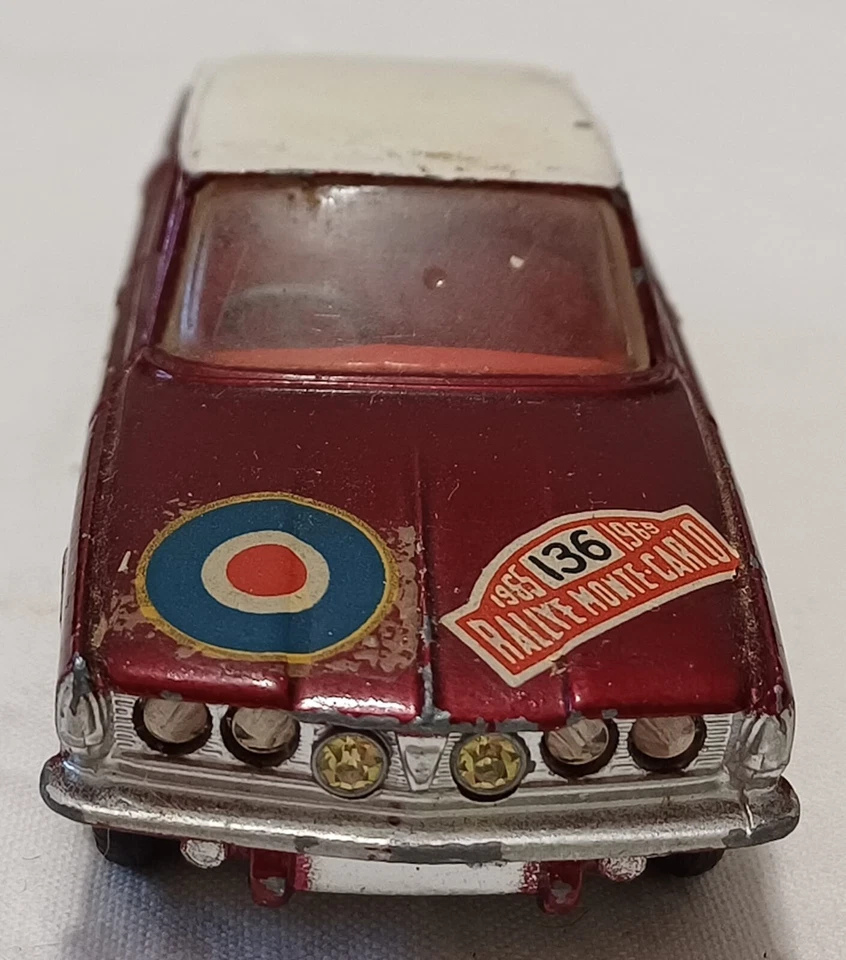 Corgi Rover 2000 Rallye. Rarità Assoluta. Ottime condizioni, vetro post. rotto - Immagine 3 di 4