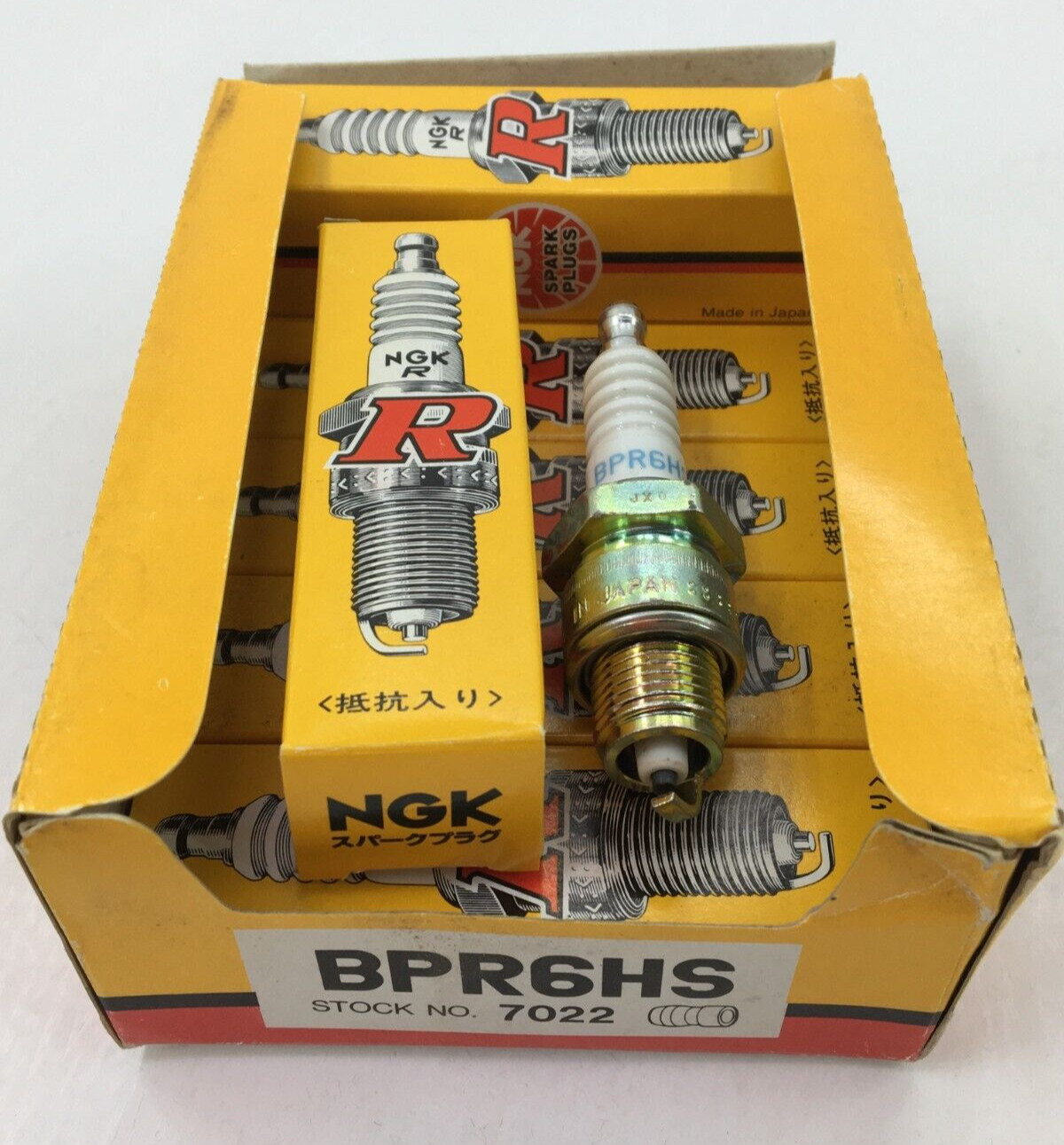 BOX OF 7 BPR6HS NGK Brand 7022 Spark Plugs New Old Stock