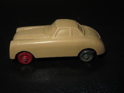 IGES 908 Sportcoupe-creme-1:87-Bakelit-DDR