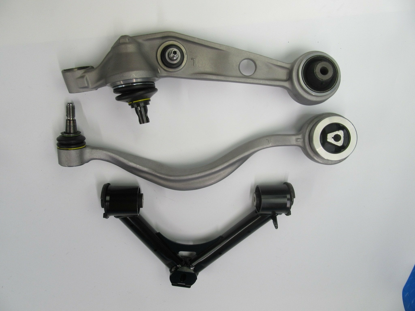 Rolls Royce Phantom left control arms tension struts wishbone upper lower 341