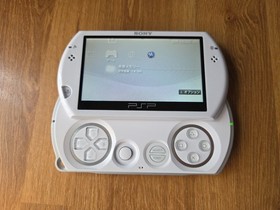 PlayStation GO Portable Pearl White PSP-N1000 Handheld Console Tested US SELLER