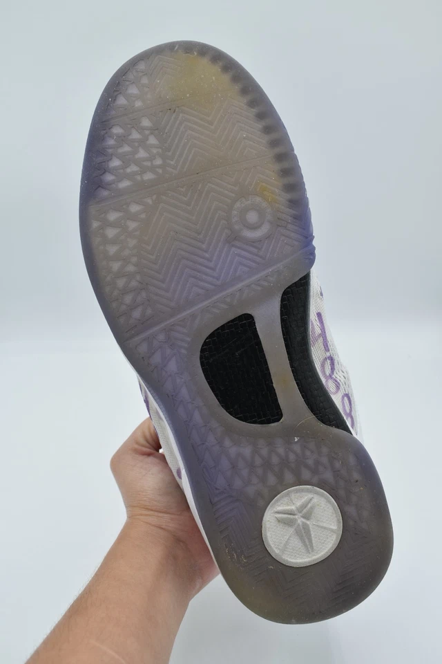 Nike Kobe 8 Purple/White Shoes size 7Y - Image 4 of 4