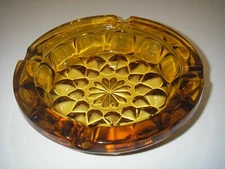 Anchor Hocking Glass FAIRFIELD Honey Gold Amber Ashtray  Starburst 6¼” Heavy MCM