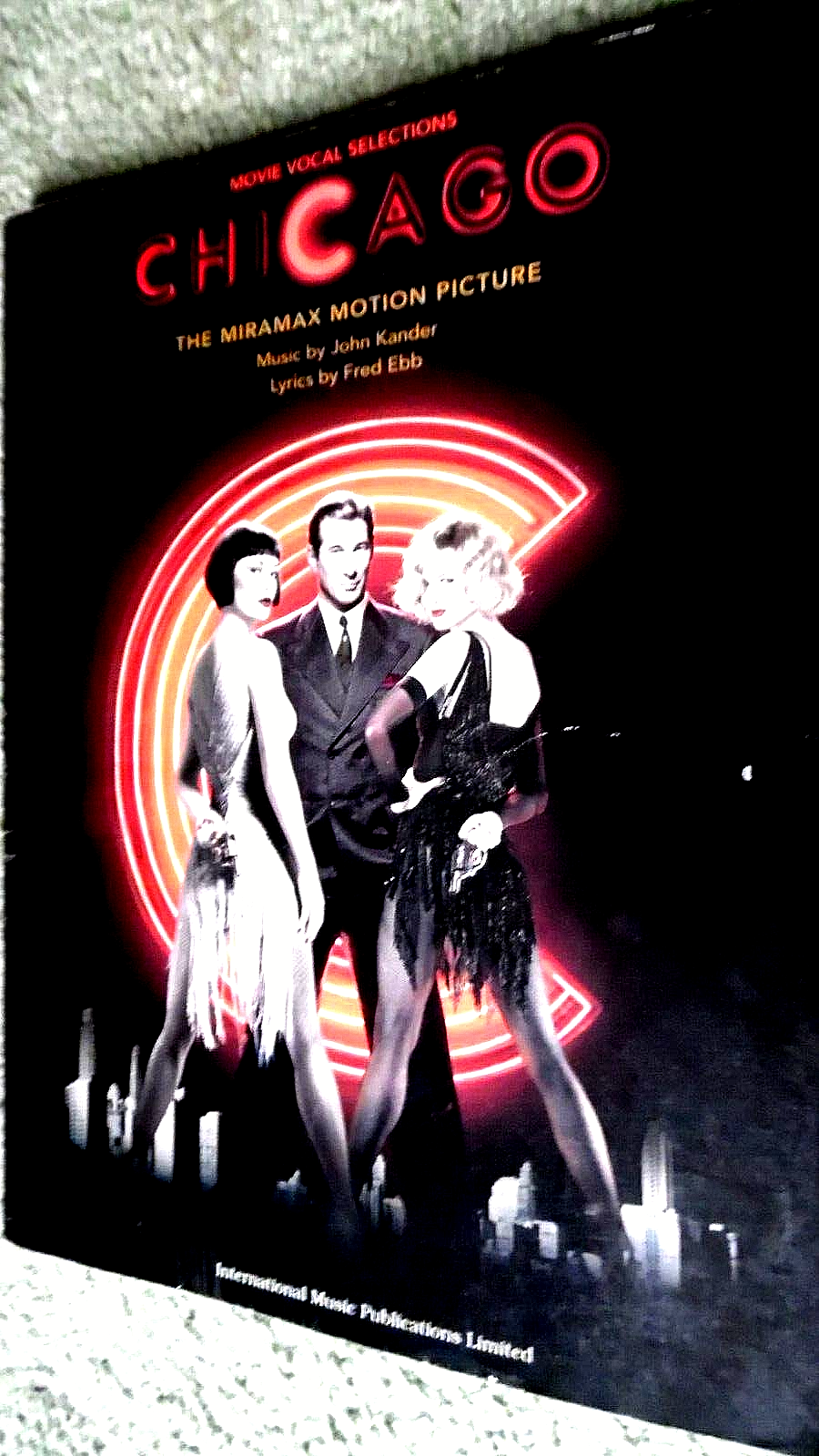 CHICAGO: MOVIE VOCAL SELECTIONS SONGBOOK /SONG BOOK