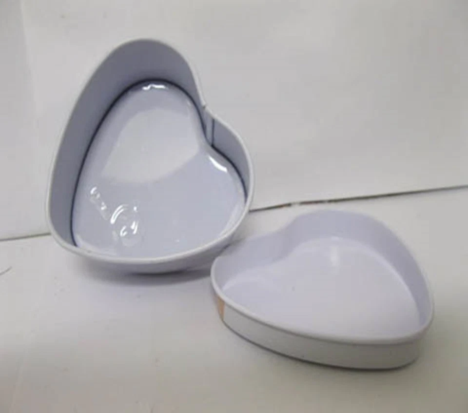 Caja de dulces nupciales de novia corazón de lata de metal 12 piezas favor de boda Foto 2 de 4