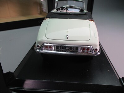 NOREV 1/18 Citroen DS23 Pallas Inject. Bleu Marine ,toit gris. Ref