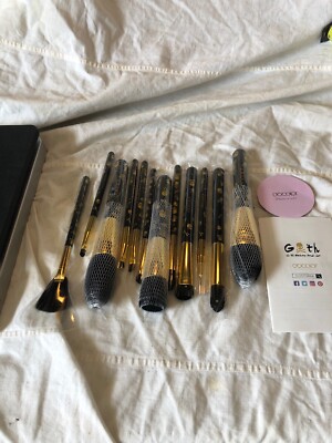 Docolor Goth  Pro Brush Set Wood Handle Synthetic Goat Pony Hair 12 Pcs