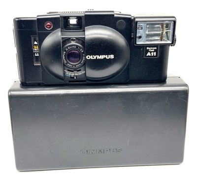 Olympus XA 2 mit Electronic Flash A11 Point&Shoot mit D.Zuiko 35mm 1:3.5 in OVP