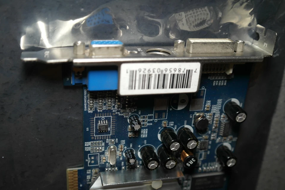 nVidia GeForce FX5200 256 MB VGA / TV-Out / DVI universal AGP Graphics Card XFX - Image 4 of 4