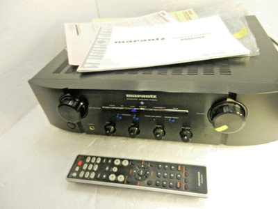 Marantz PM8004 Integrated Amplifier - Black W/ Manual & Remote - PERFECT COND !
