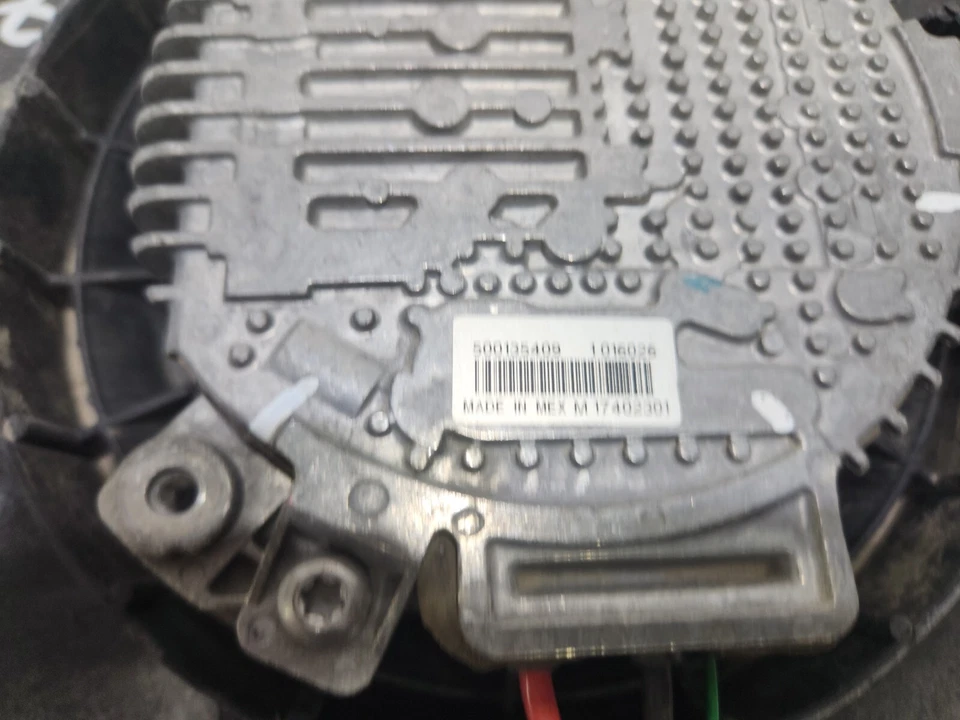 19 2019 GMC Terrain Cooling Radiator Fan & Motor OEM Foto 3 de 4