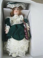 Heritage House w/ Box Christmas Collection Plays White Christmas 1996 12"