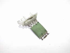 Widerstand Gebläsemotor VW PASSAT B6 heater resistor relay