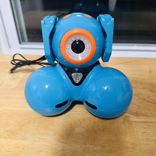 Dash Robot and LEGO Connectors Wonder Worksho...