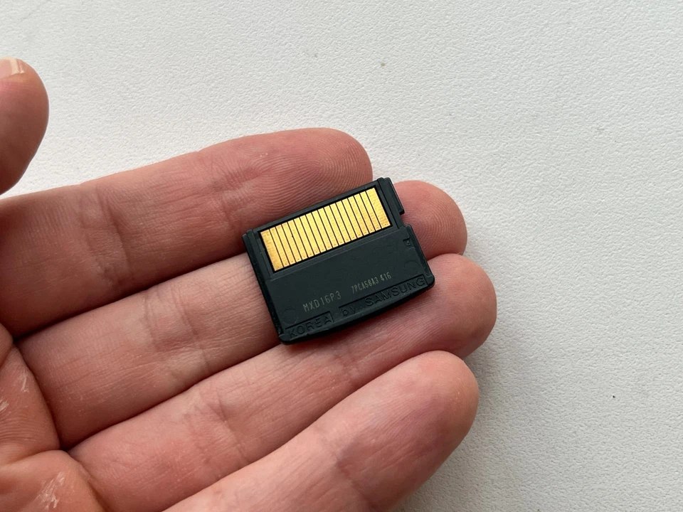 奥林巴斯 16MB xD 图像卡(兼容奥林巴斯和富士胶片)- 已测试 — 第 2/4 张图片