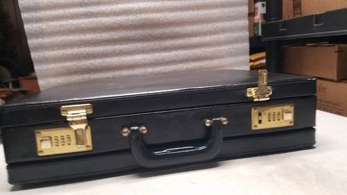 Lorell 61614 Expandable Attach Case 4in to 5in Black
