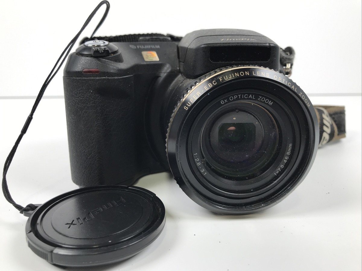 Fujifilm Finepix S7000 6.3 MP 19X Zoom Digital Camera Black - AS