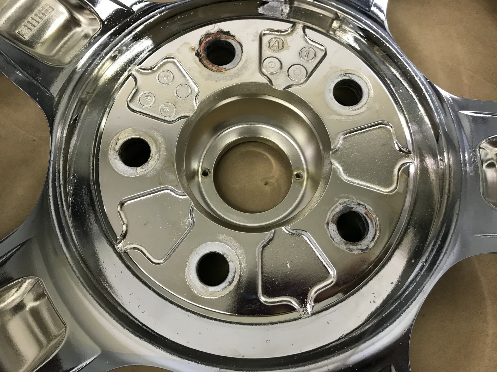 New Genuine 1999-2003 BENTLEY ARNAGE 18" 8Jx18 8x18 WHEEL RIM OEM Chrome