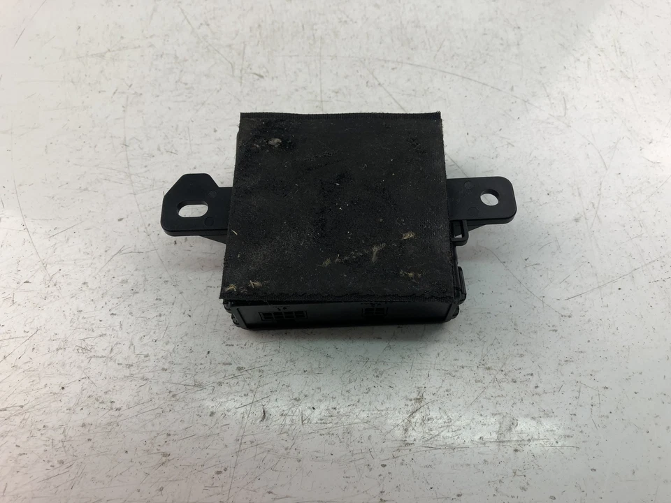 TOYOTA COROLLA Estate E21 PW501-02551 Control Unit 2019 17235913 - Image 3 of 4