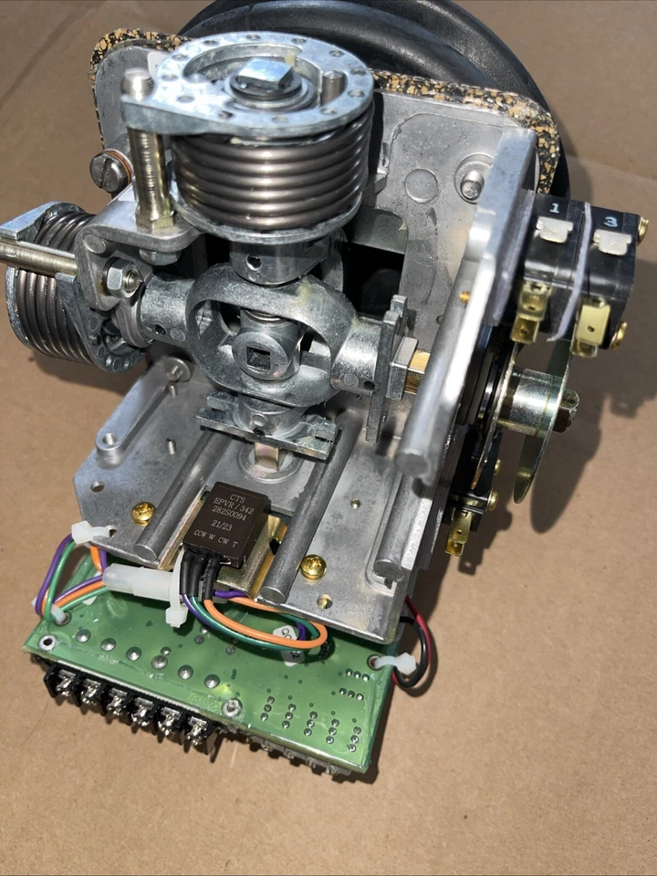 SNORKEL 304037728, JOYSTICK CONTROLLER, JS3 STYLE - DRIVE CONTROLLER - Image 2 of 3