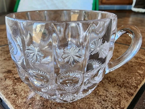 Antique Dalzell, Gillmore & Leighton Glass Crystal Alexis pattern Cup c.1895 (Y6